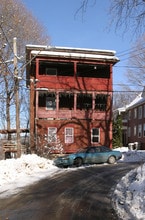 30-32 Lincoln Pl in Bristol, CT - Building Photo - Building Photo