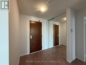 156-2156 Enfield Pl in Mississauga, ON - Building Photo - Building Photo