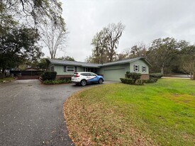 1706 NE 4th St in Ocala, FL - Building Photo