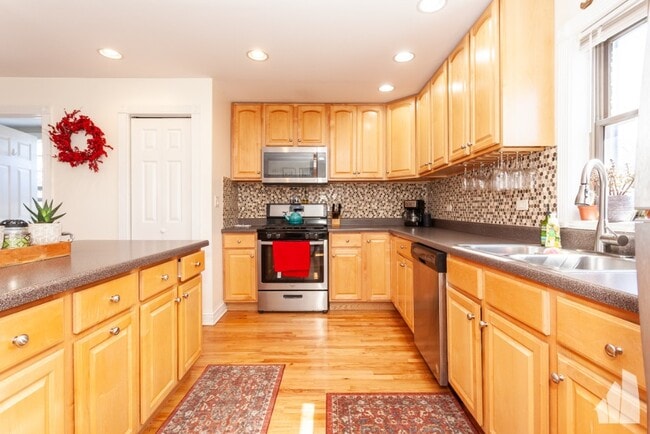 1433 W Oakdale Ave in Chicago, IL - Building Photo - Building Photo