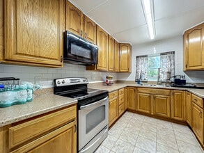2542 S Palmetto Ave in Sanford, FL - Building Photo - Building Photo