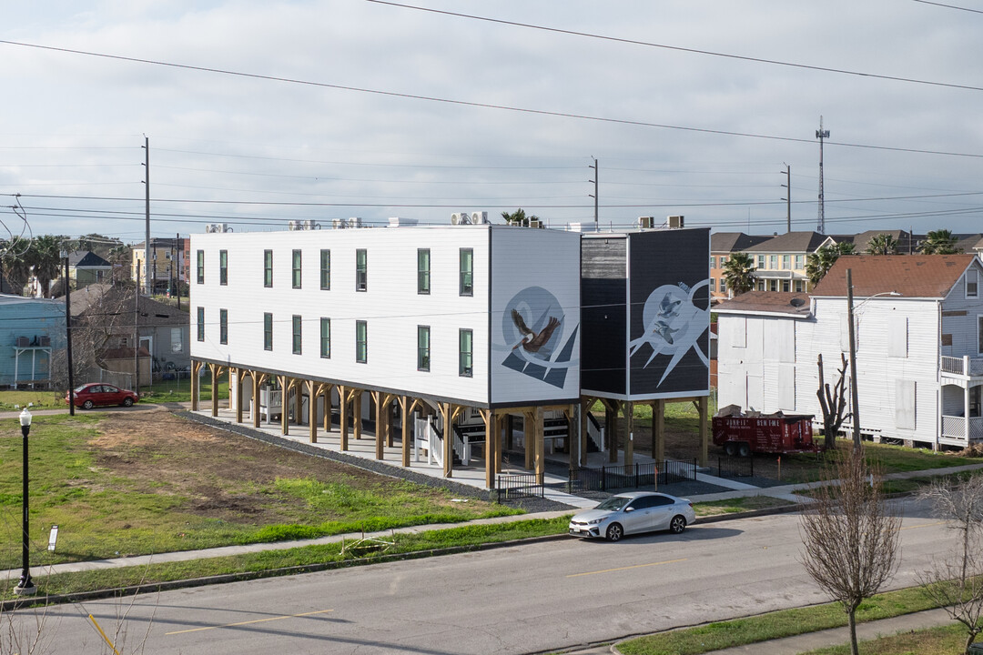 2813 Church St in Galveston, TX - Building Photo