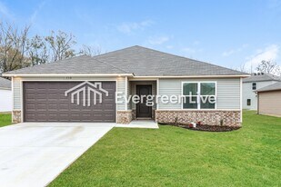 110 Terrence Dr in Beebe, AR - Building Photo