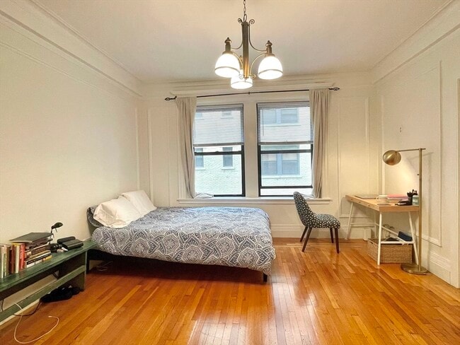 property at 464 Commonwealth Ave