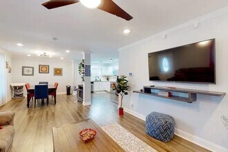 830 Beecher St SW in Atlanta, GA - Foto de edificio - Building Photo