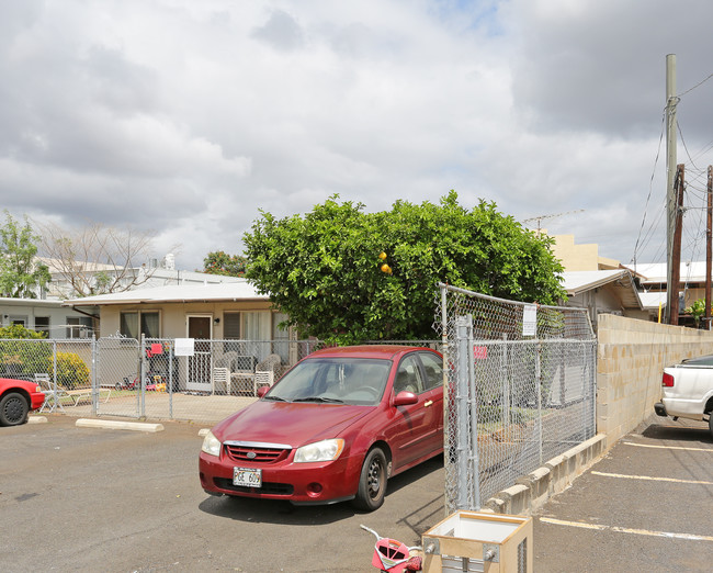 94-953 Awanei St in Waipahu, HI - Building Photo - Building Photo