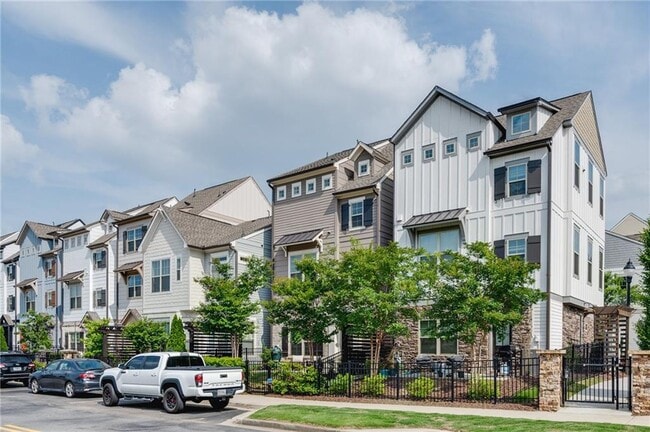 1093 Kirkland Circle in Smyrna, GA - Building Photo - Building Photo