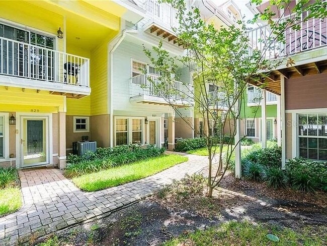 827 Grove St N in St. Petersburg, FL - Building Photo - Building Photo