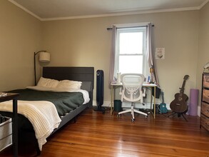 448 Cambridge St, Unit 3 in Cambridge, MA - Building Photo - Building Photo