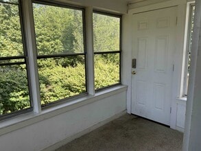 21 Sherman St in Rochester, NH - Building Photo - Building Photo