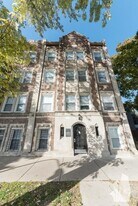 2936 W Palmer St in Chicago, IL - Building Photo