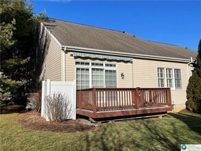 2322 Fox Meadow Dr in Allentown, PA - Building Photo - Building Photo