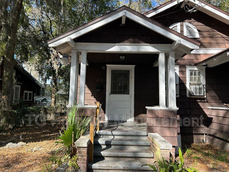 425 Linwood Ave in Jacksonville, FL - Building Photo