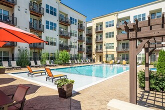 1400 Main in Canonsburg, PA - Foto de edificio - Building Photo