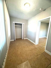 921 N 19th Ave in Hollywood, FL - Building Photo - Building Photo