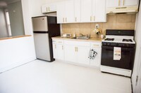 627 Dumbarton Ave photo'