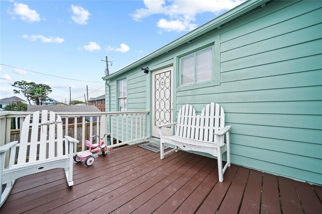 property at 1919 Avenue O