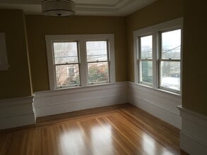 450 Clifton St, Unit 450 in Oakland, CA - Foto de edificio - Building Photo