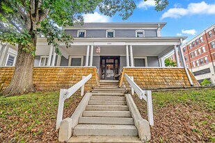 645 N College Ave in Bloomington, IN - Building Photo