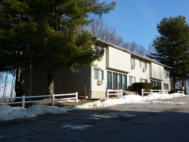 51 Eastern Ave in Waterbury, CT - Foto de edificio - Building Photo