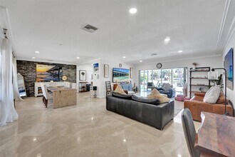 401 Layne Blvd in Hallandale Beach, FL - Building Photo - Building Photo