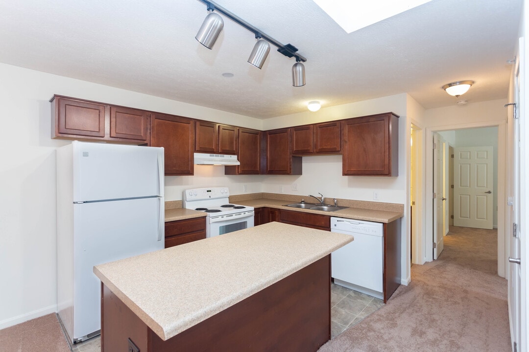 Meadow Brook in Butler, PA - Building Photo