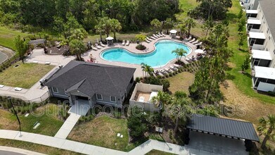 10340 Oakside Dr in Palmetto, FL - Building Photo - Building Photo