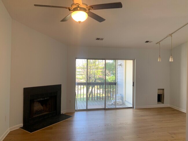 6606 Rapid Water Way, Unit 304 in Glen Burnie, MD - Building Photo - Building Photo