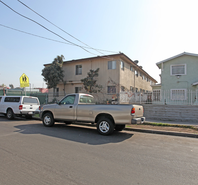 5248 Virgini Ave in Los Angeles, CA - Building Photo