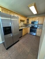 868 E Alvarado St, Unit 868 E. Alvarado St. #1 in Fallbrook, CA - Building Photo