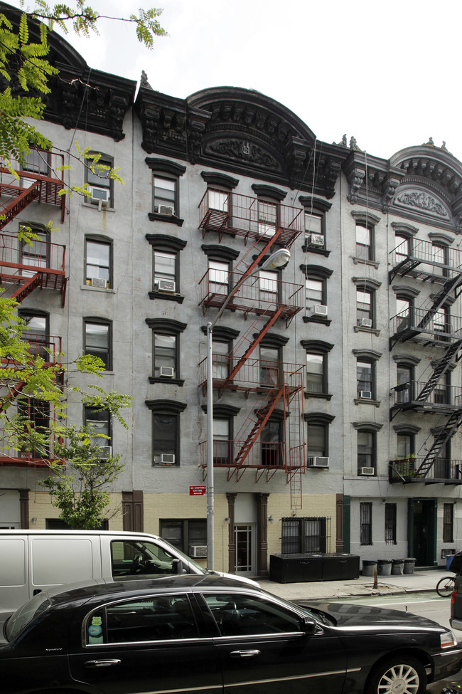 160 Stanton St in New York, NY - Building Photo - Building Photo