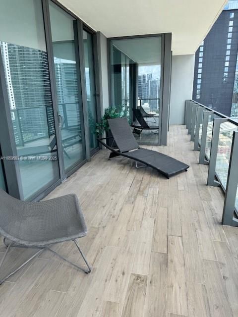 68 SE 6th St in Miami, FL - Building Photo - Building Photo