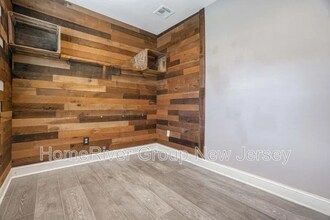 36 Finch St in Metuchen, NJ - Building Photo - Building Photo