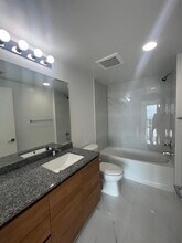 1149 NW 1st Pl, Unit B1 in Miami, FL - Building Photo - Building Photo