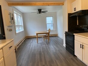 19 Garden St in Proctor, VT - Building Photo - Building Photo