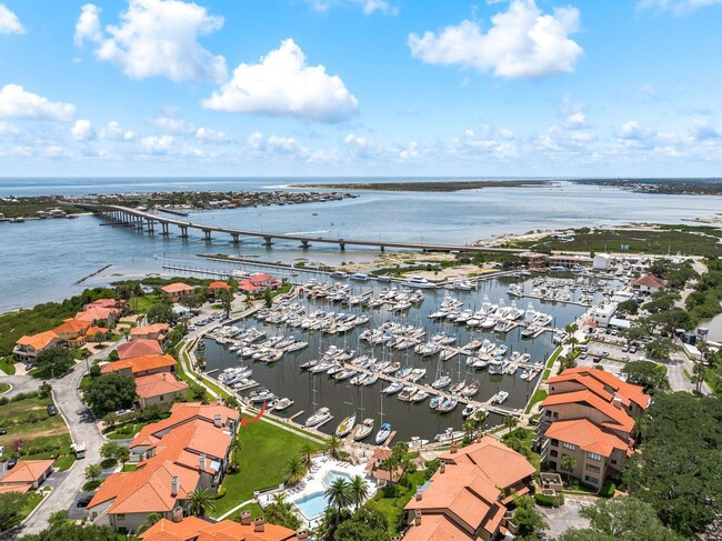 property at 3505 Harbor Dr