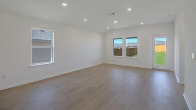 505 Lake Sweetwater Ln in Kyle, TX - Building Photo - Building Photo