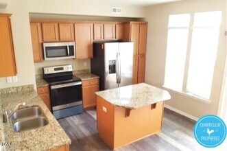 506 Berry Chase Way in Cary, NC - Building Photo - Building Photo
