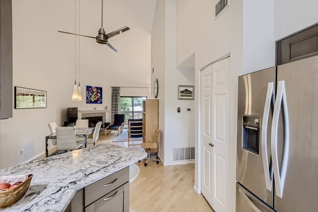 property at 565 Manhattan Dr