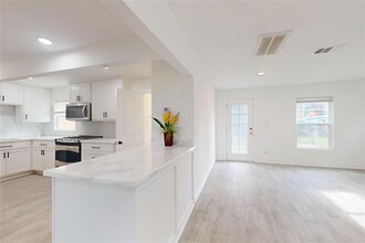 3830 Cosby St in Houston, TX - Building Photo - Building Photo