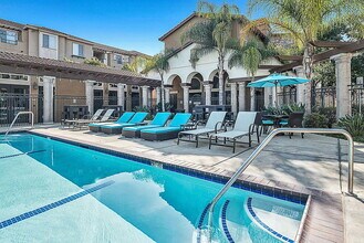Bella Villagio in San Jose, CA - Foto de edificio - Building Photo