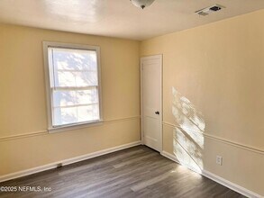 4752 Post St in Jacksonville, FL - Building Photo - Building Photo