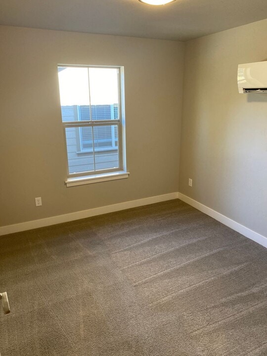 20140 Reed Ln in Bend, OR - Building Photo