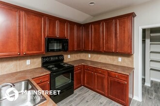 813 Keswick Dr in Desoto, TX - Building Photo - Building Photo