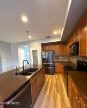 2065 Long Hollow Dr in Reno, NV - Building Photo - Building Photo