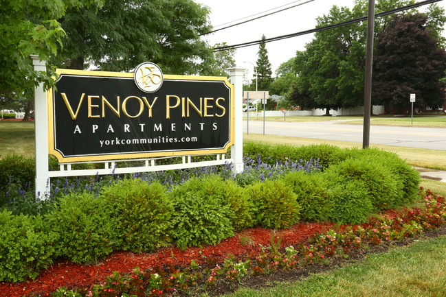 Venoy Pines Apartments