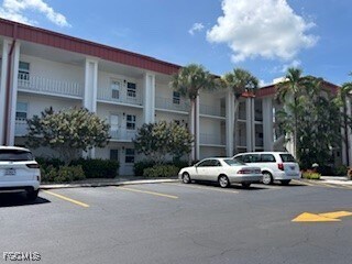 1700 Pine Valley Dr in Ft. Myers, FL - Building Photo