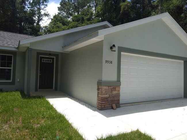 property at 9938 N Athenia Dr
