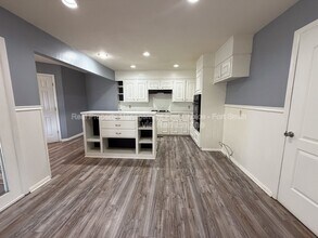 1901 S 72nd St in Fort Smith, AR - Foto de edificio - Building Photo