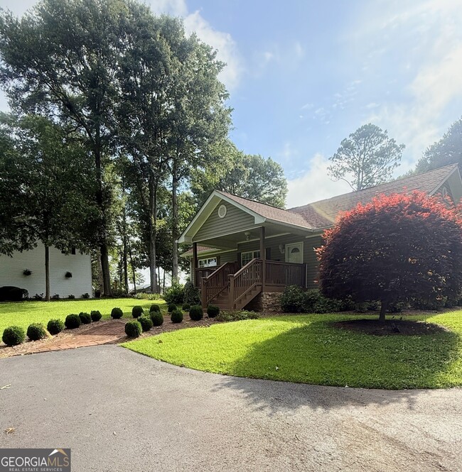 property at 401 Stewart St
